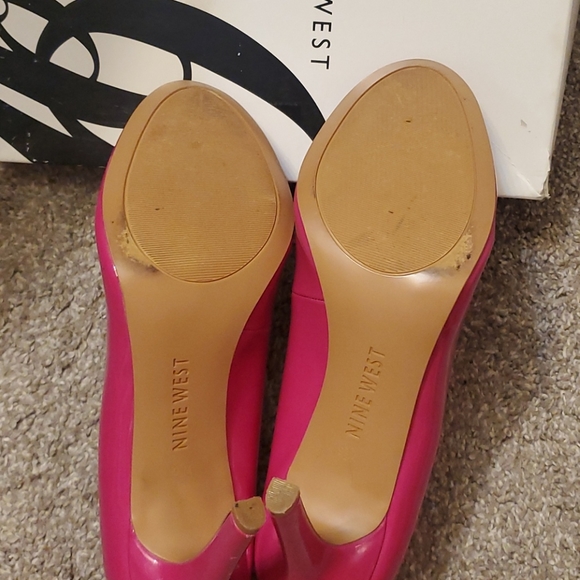 2 pairs of heels - Picture 7 of 17